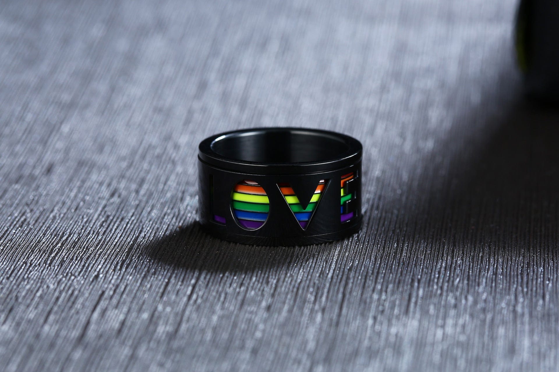 Menaful™ Rainbow Spinne Ring PR-029B