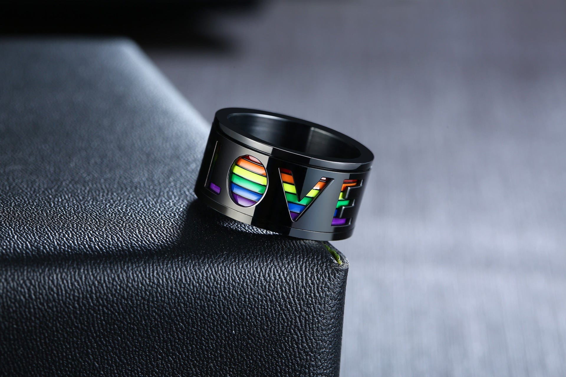 Menaful™ Rainbow Spinne Ring PR-029B