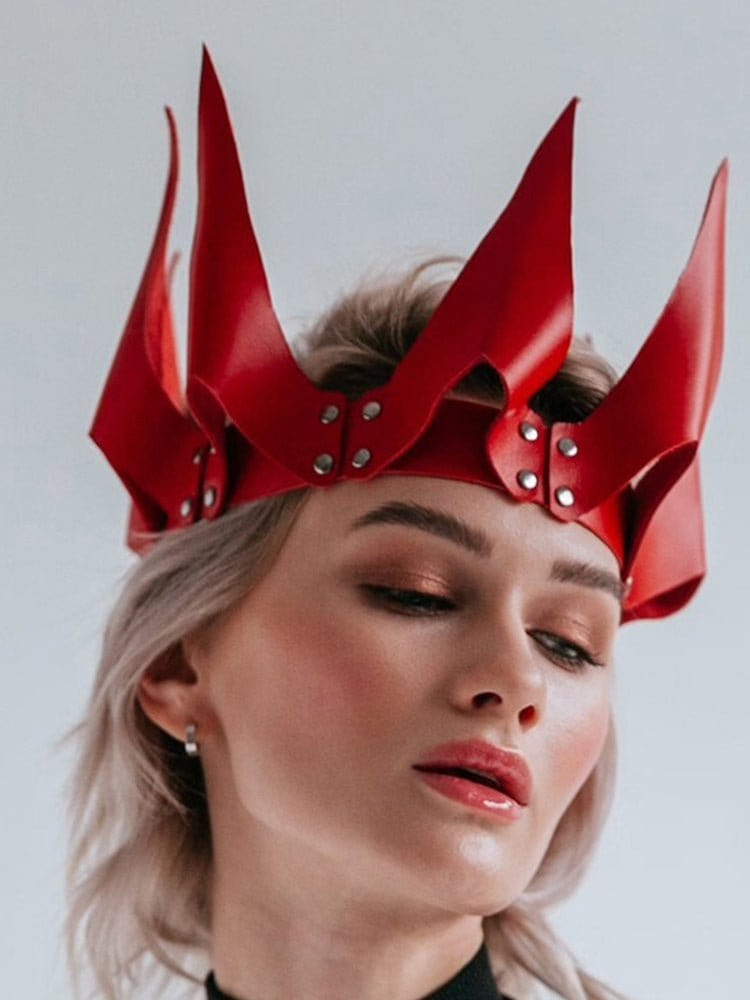 menaful Red Leather Queen Crown